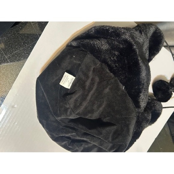 NWT Ed Hardy Unisex Trapper Hat Black Faux Fur Pompoms Graphic Love Kills Skull - Picture 7 of 7